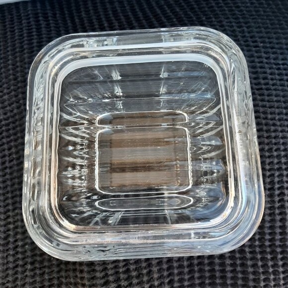 ANCHOR HOCKING 1932 VINTAGE DESIGN REFRIGERATOR DISH W / LID 4.5” - Picture 2 of 9